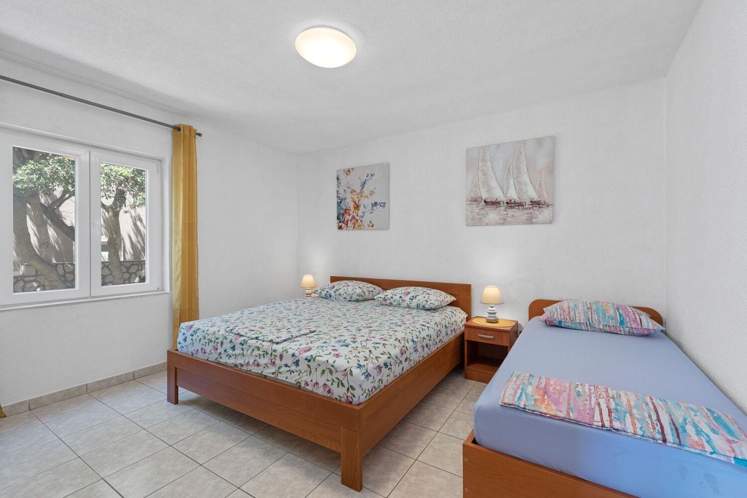 Apartment Uga2 Mandre Bagian luar foto