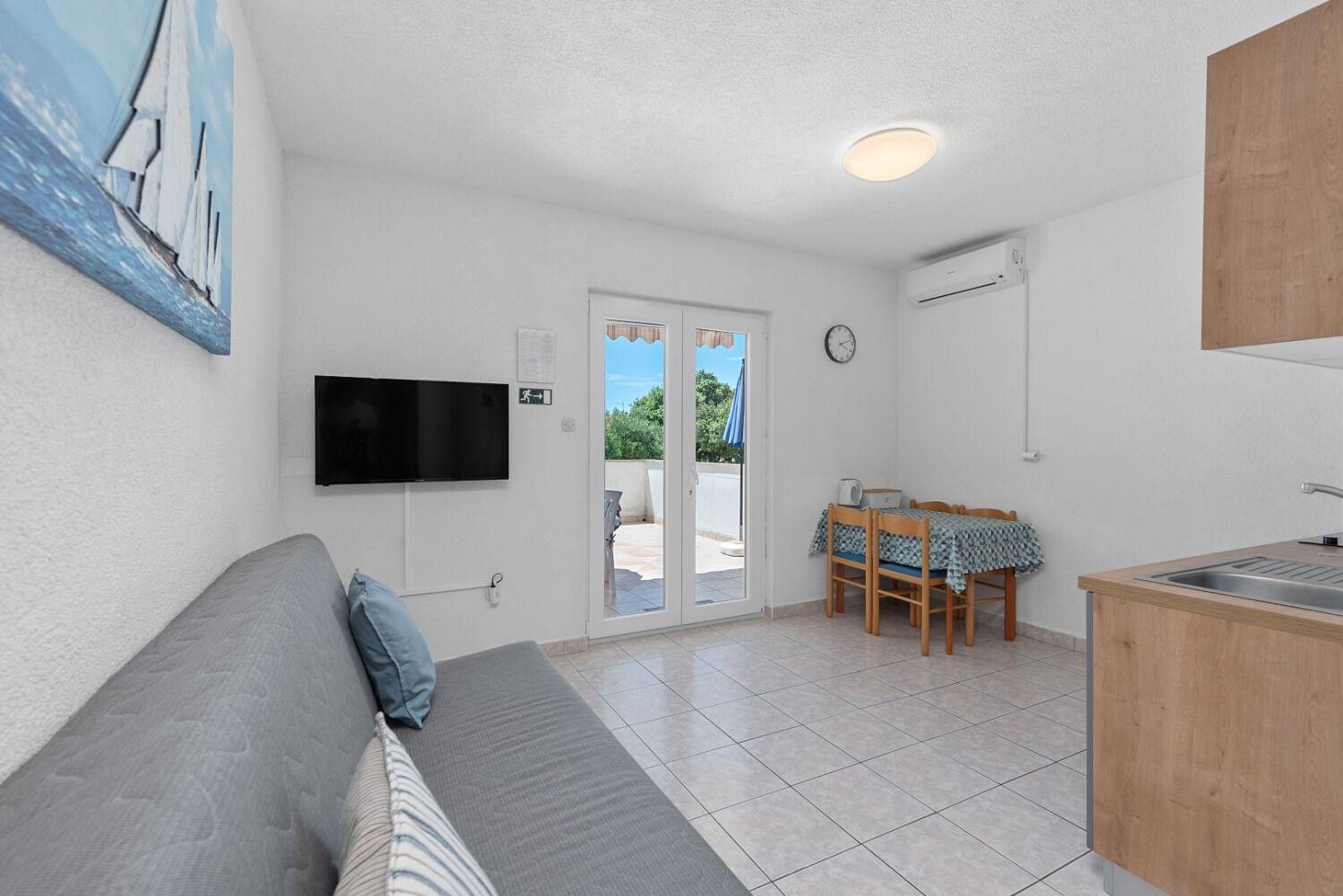 Apartment Uga2 Mandre Bagian luar foto